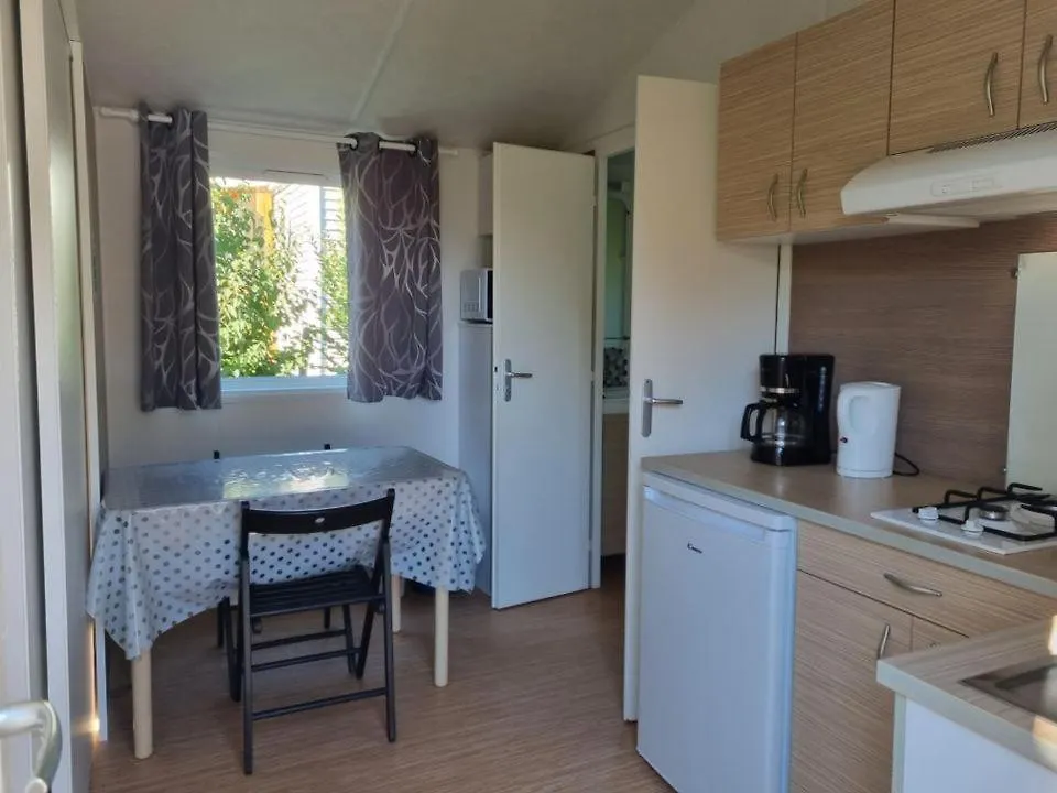 Camping Les Rives De Vilaine - Proche Barrage D'Arzal - Calme Et Nature Férel Campingplads